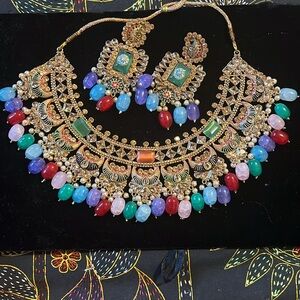 Beautiful multicolor necklace